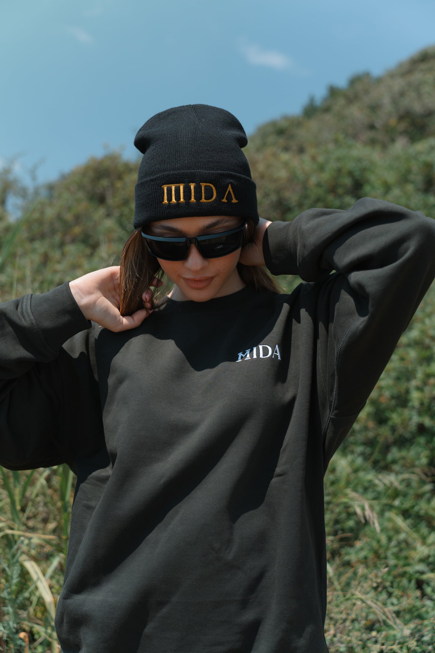 MIDA Boxy Sweatshirt