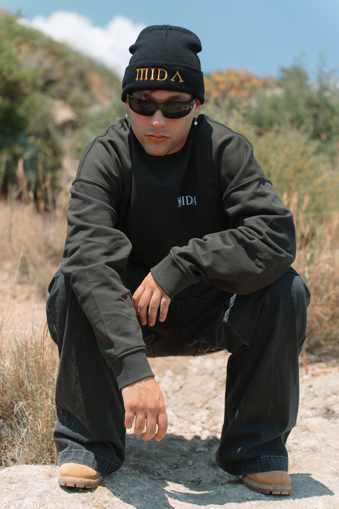 MIDA Boxy Sweatshirt