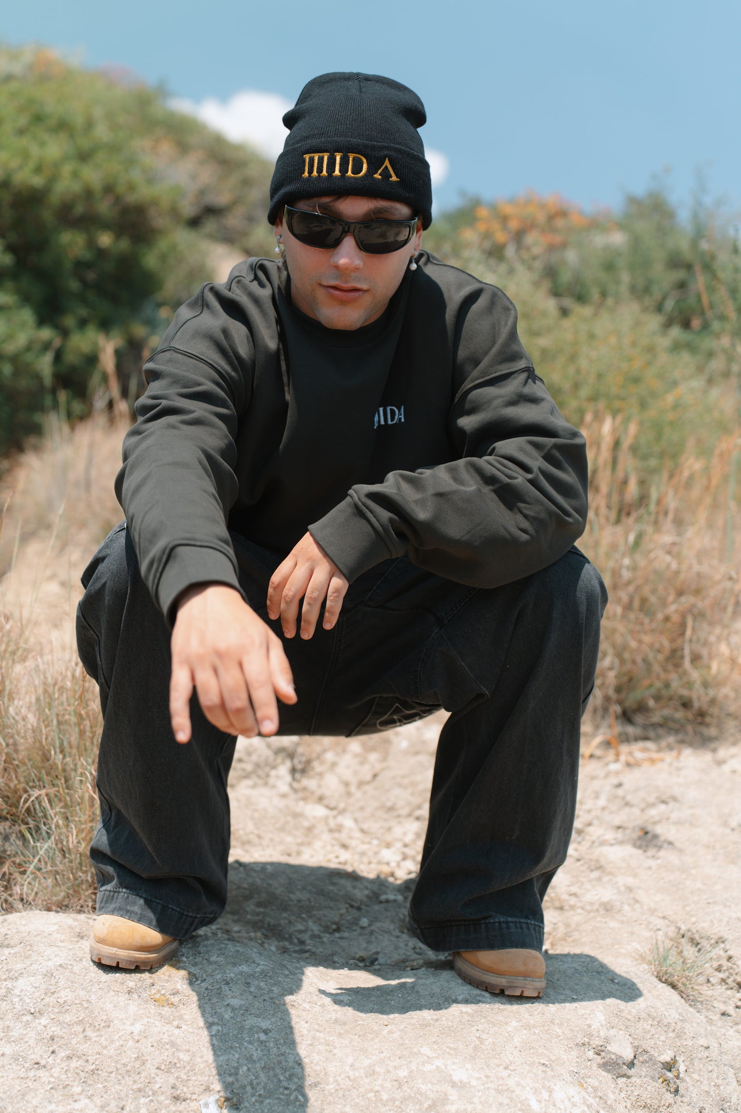 MIDA Boxy Sweatshirt