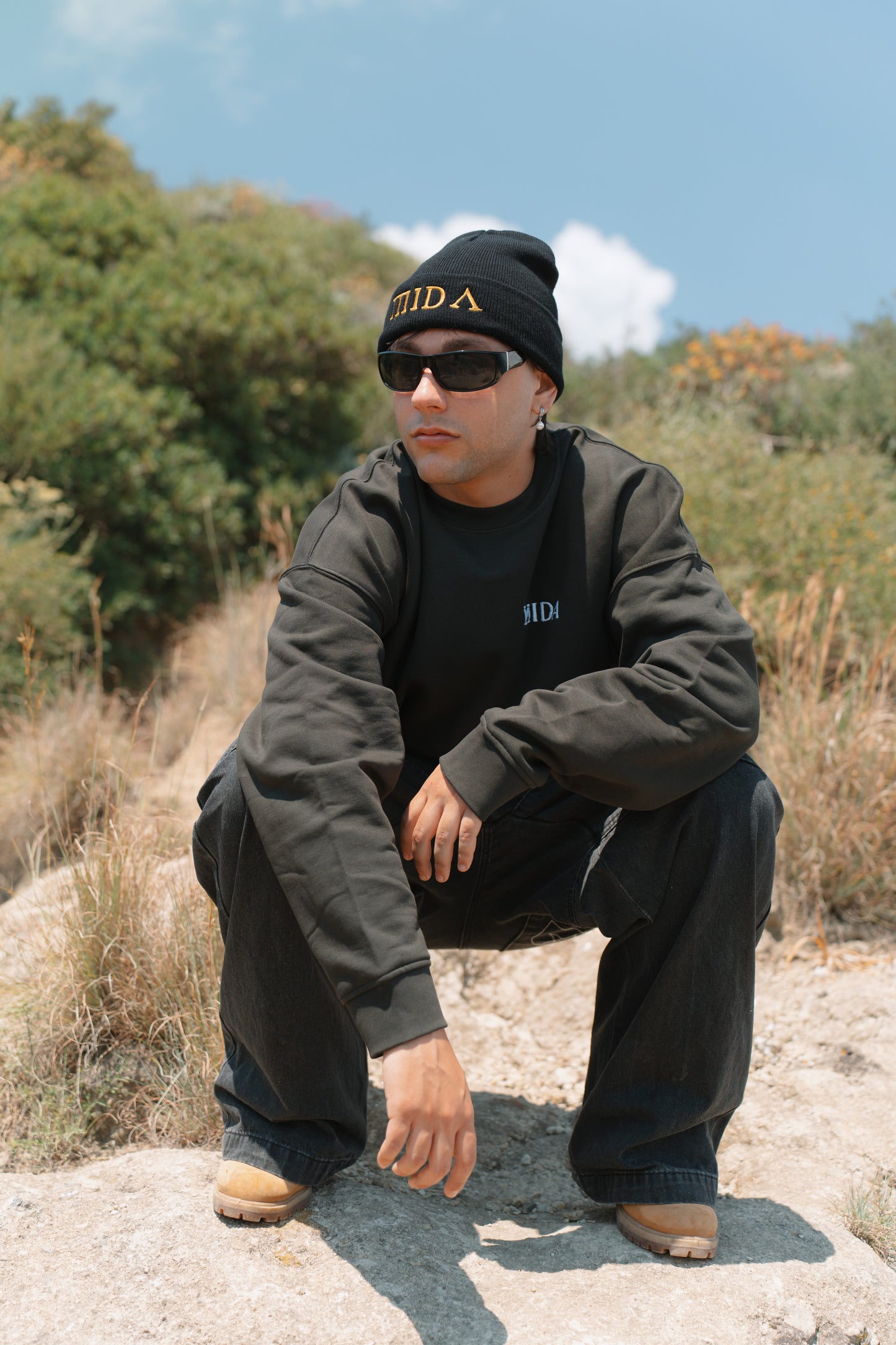 MIDA Boxy Sweatshirt